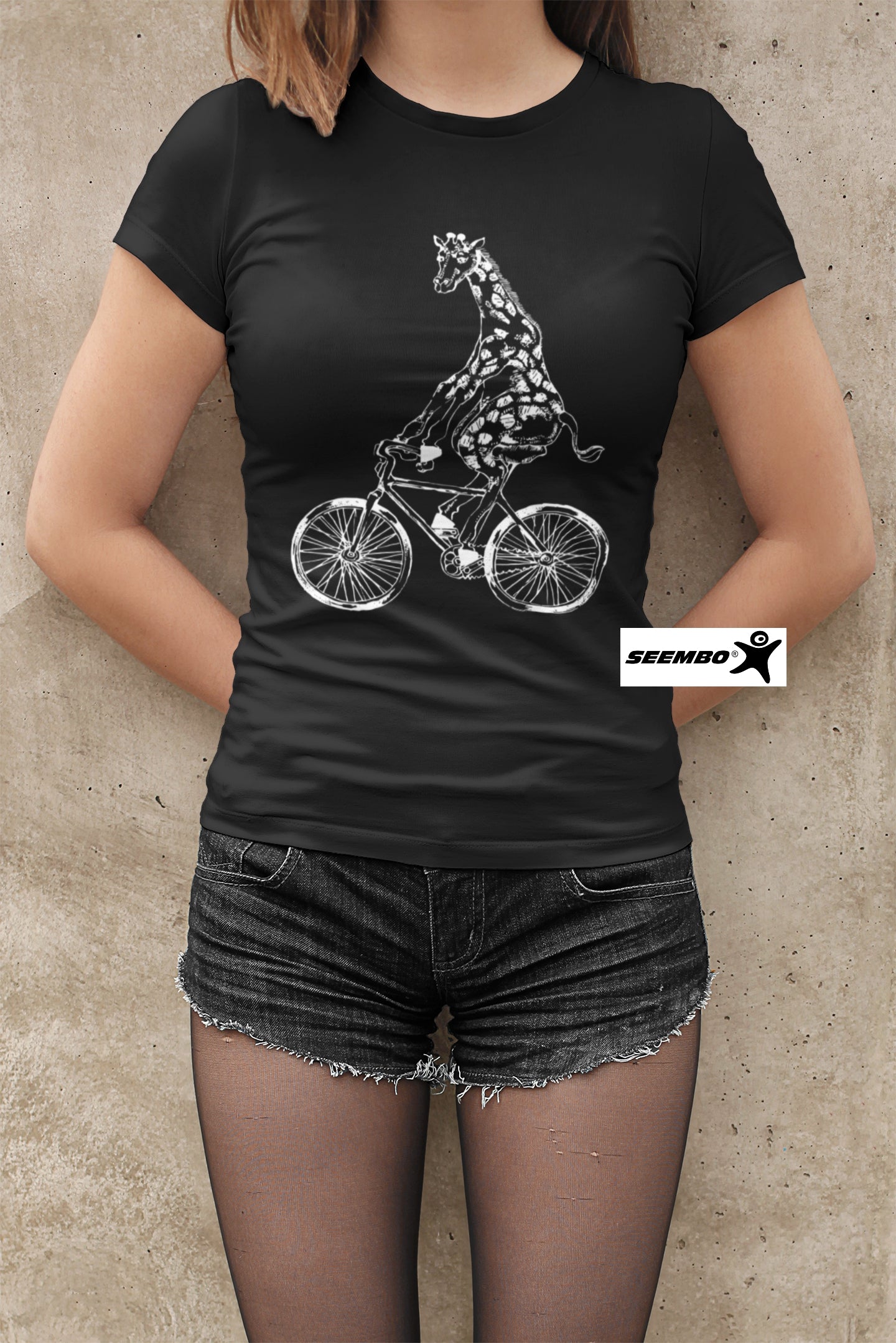 seembo-giraffe-cycling-bicycle-bike-a-woman-wearing-short-shorts-black-t-shirt