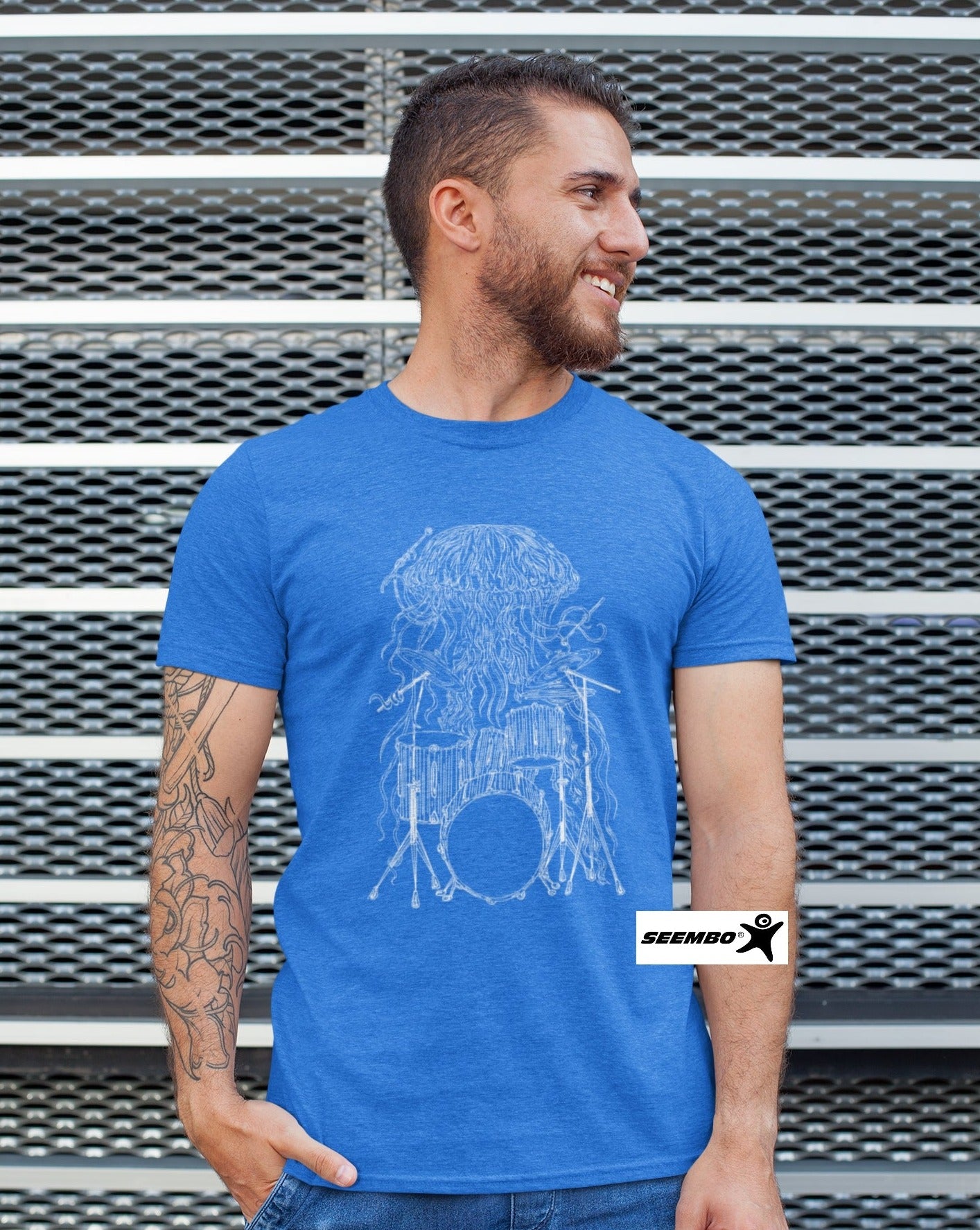 beard-man-standing-with-seembo-jellyfish-drummer-playing-drums-art-men-vintage-royal-t-shirt